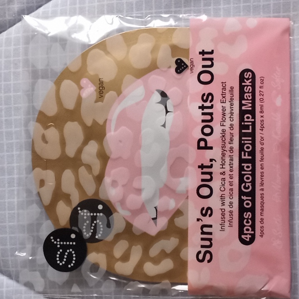 Sun's Out, Pouts Out Lip Mask